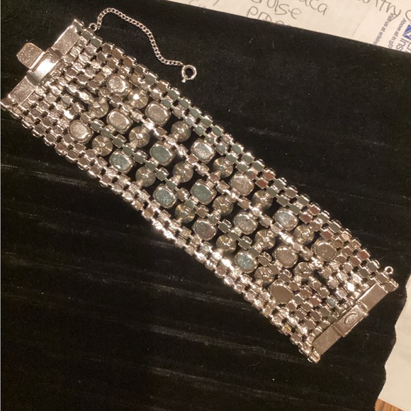RARE VINTAGE KRAMER oF NEW YORK 11 ROW STUNNING RHINESTONE BRACELET - Picture 5 of 15